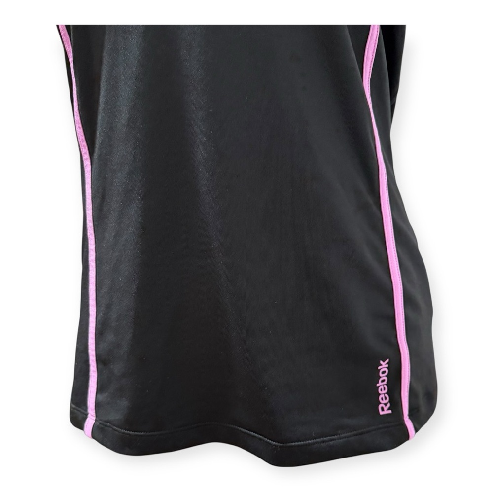 Reebok Women's Black and Pink‎ V-Neck Top - Picture 3 of 10